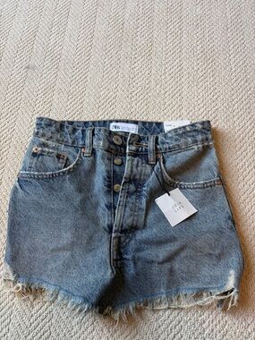ZARA Light Blue Denim Button-Front Frayed Hem Shorts